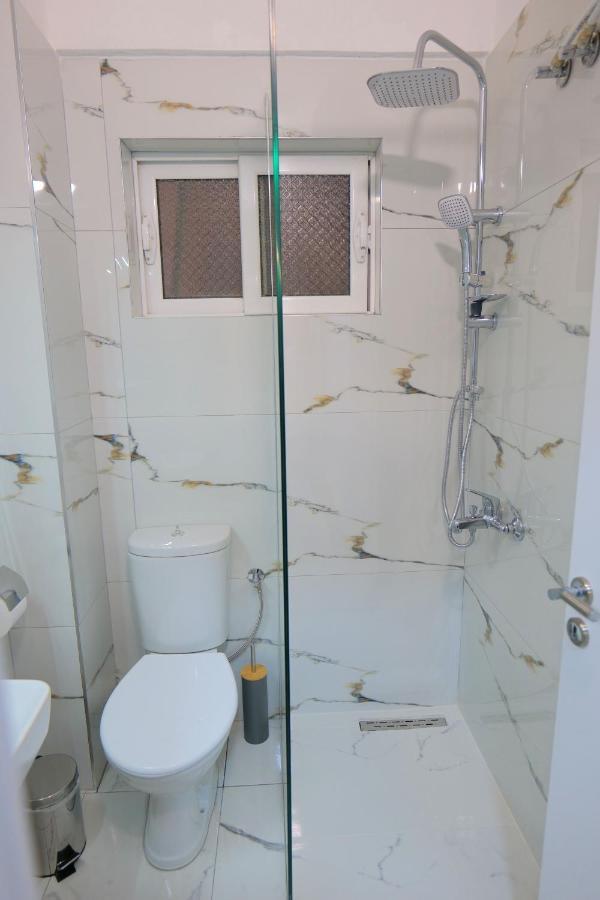 Kosta Apartments Саранде Екстериор снимка