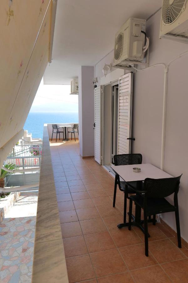 Kosta Apartments Саранде Екстериор снимка