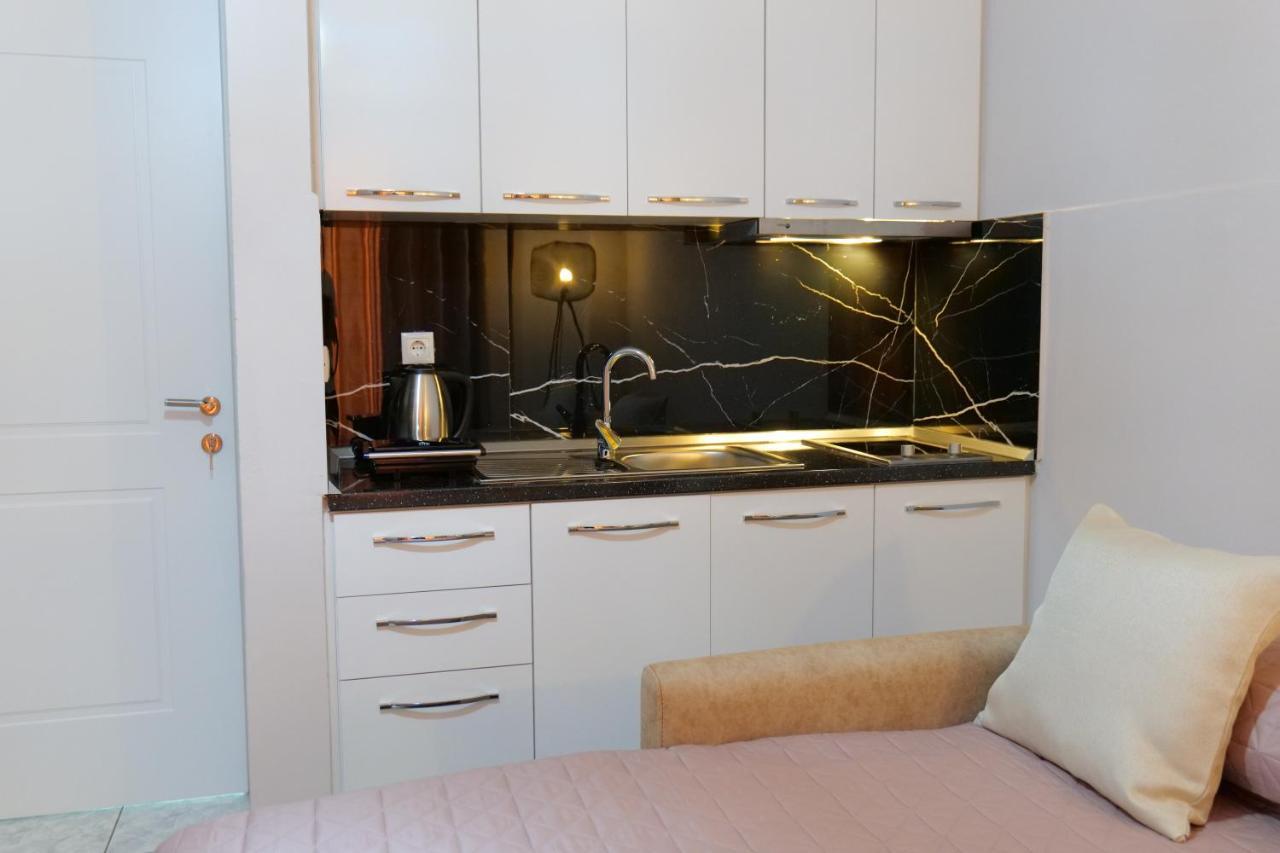 Kosta Apartments Саранде Екстериор снимка