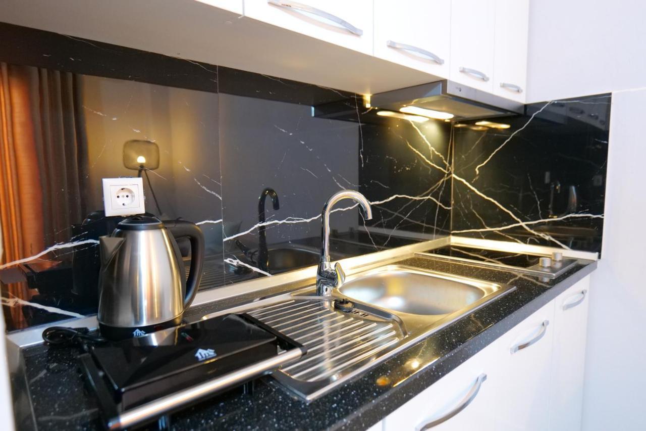 Kosta Apartments Саранде Екстериор снимка